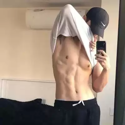 郝依霜
